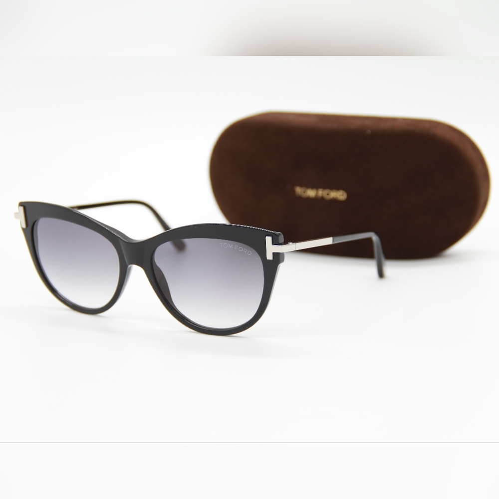 NEW TOM FORD FT0821/S WOMEN SUNGLASSES TOM FORD KIRA TF821 01B